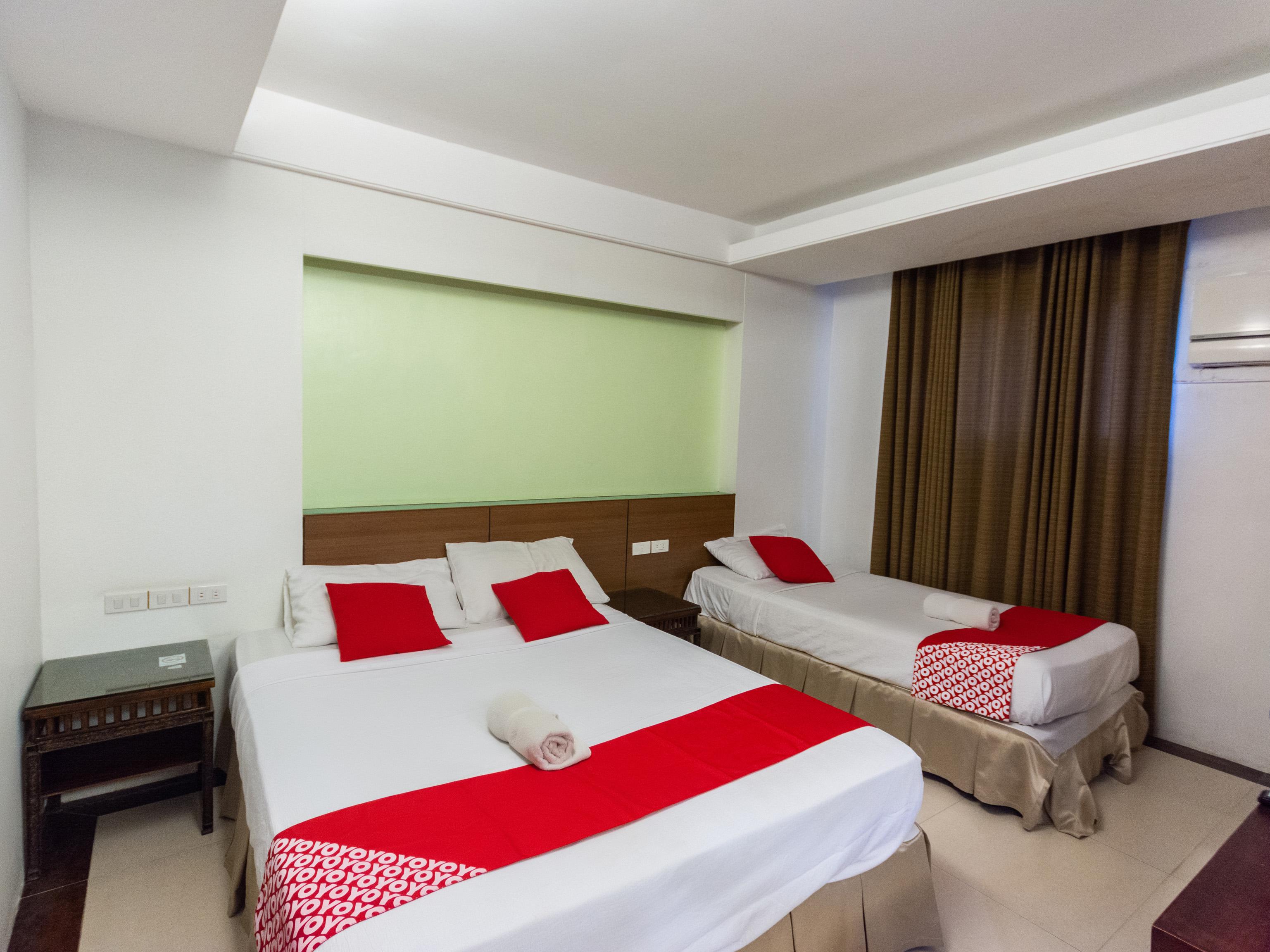 Chito'S Hotel Iloilo City Exterior photo