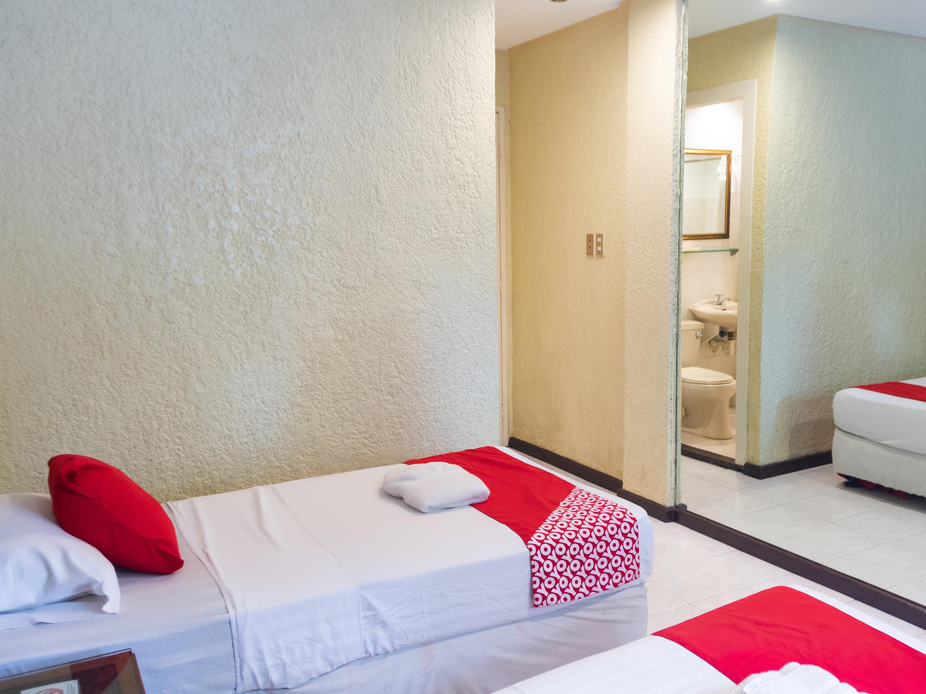 Chito'S Hotel Iloilo City Exterior photo