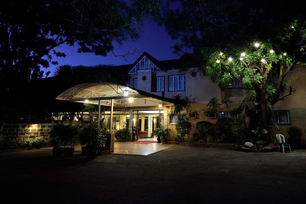 Chito'S Hotel Iloilo City Exterior photo