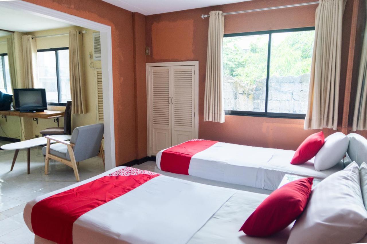 Chito'S Hotel Iloilo City Exterior photo